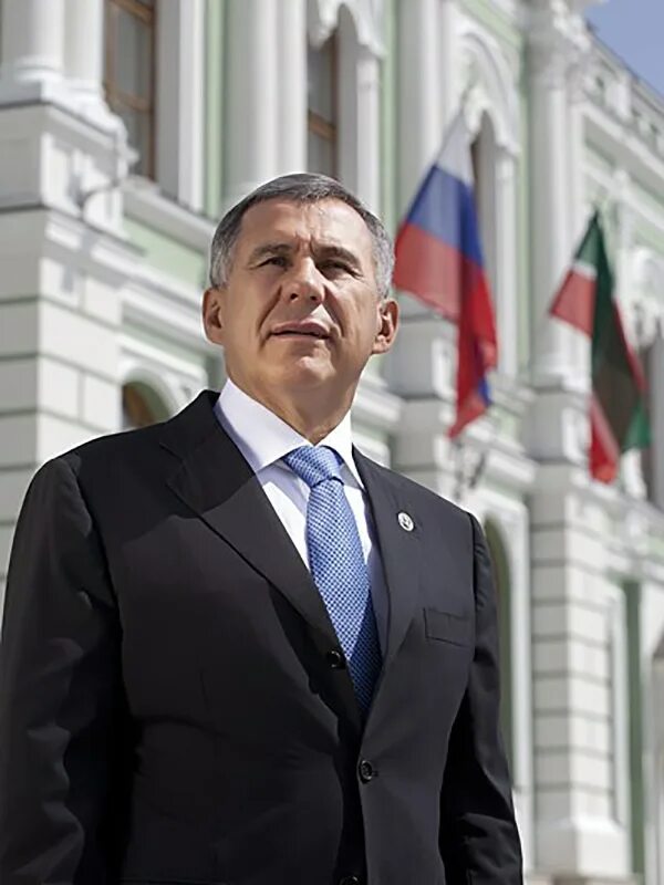 Сколько лет рустама минниханова