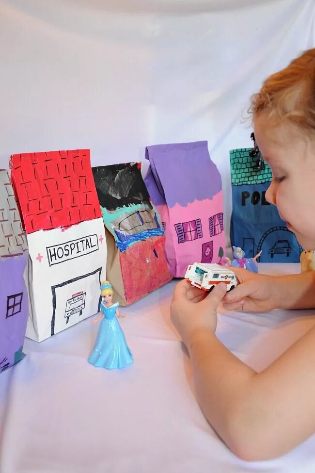 Make time to play. Kids craft bag. бумажный пакет для детей. поделка poppy playtime из коробки. project playtime бумажная игрушка.