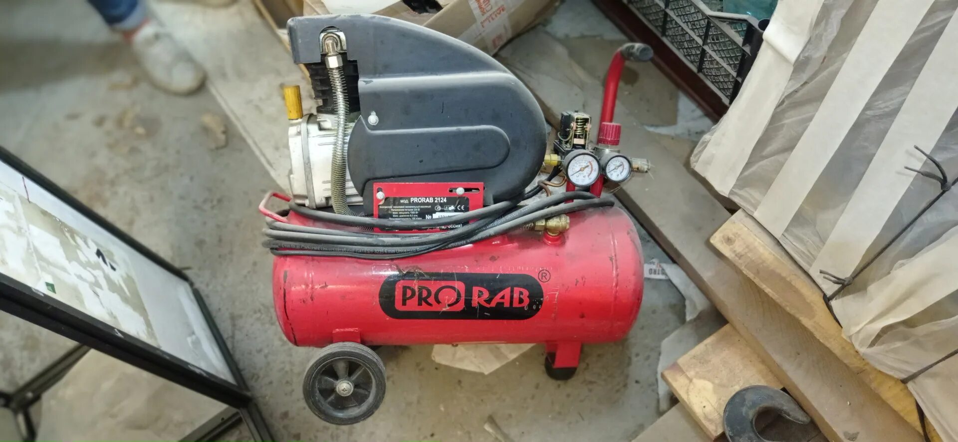 Прораб 24. Компрессор поршневой коаксиальный масляный 3150прораб. Компрессор масляный prorab 2124 kit. Компрессор прораб 100 литров. Прораб 24.