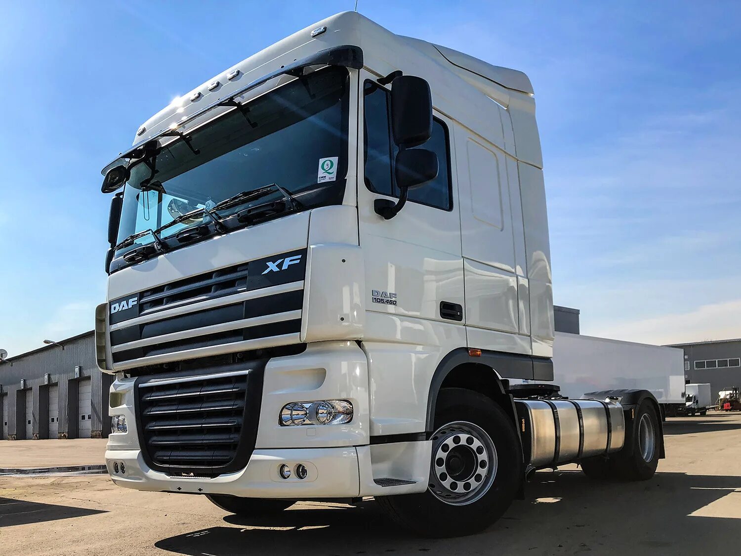 DAF XF 105. DAF XF 105.460. DAF фура xf105 оранжевый. Фура DAF XF 105. Купить тягач даф б у в россии