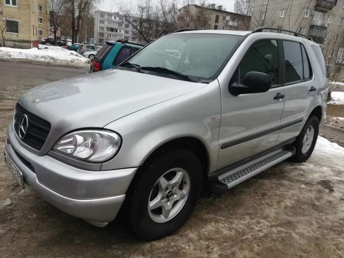 Купить мерседес тверь. Мерседес m class 1999. Mercedes-Benz m-класс i (w163) 320 3.2 at (218 л.с.) 4wd [1999]. Мерседес gl 163 серебристый перевертыш. Мерседес Бенс м.1999 г в 2.3 МТ w163 расход отзывы.