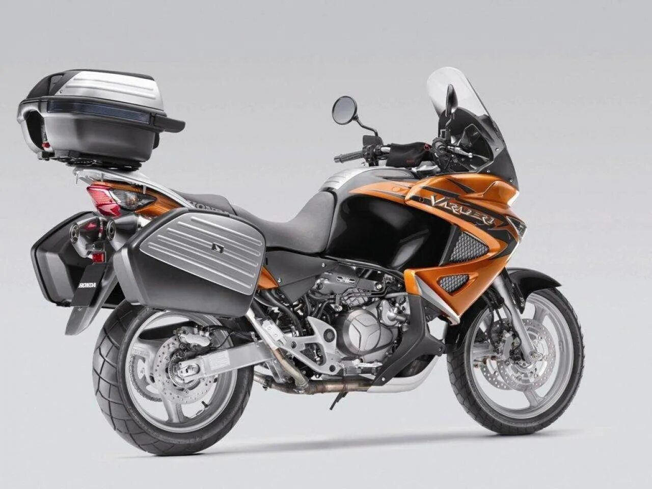 Хонда варадеро 1000 2005. Honda xl1000v varadero. Honda varadero 125. Xl 1000 varadero. Варадеро характеристики.