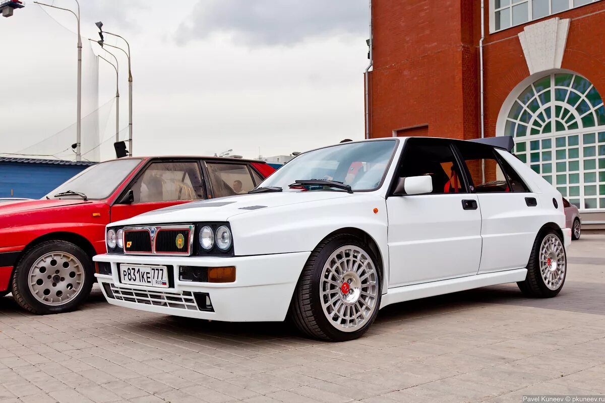 Янг таймер. Lancia Delta integrale EVO 2 Wallpaper. Lancia Delta integrale салон. Lancia Delta integrale evoluzione руль. Руль Lancia Delta integrale.