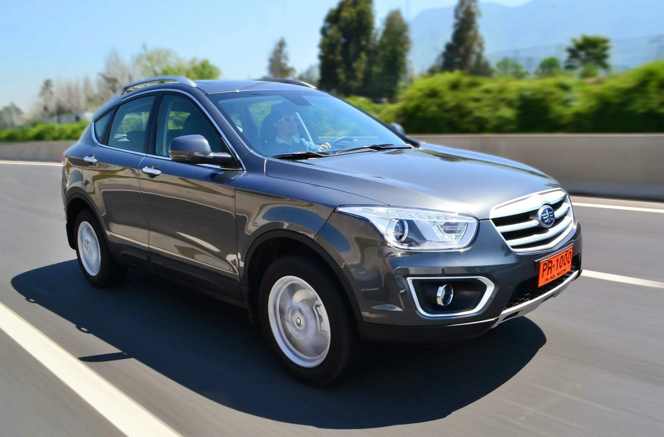 Faw x80 шины. Besturn x80. faw x80. китайская машина faw x80. faw кроссовер x80.