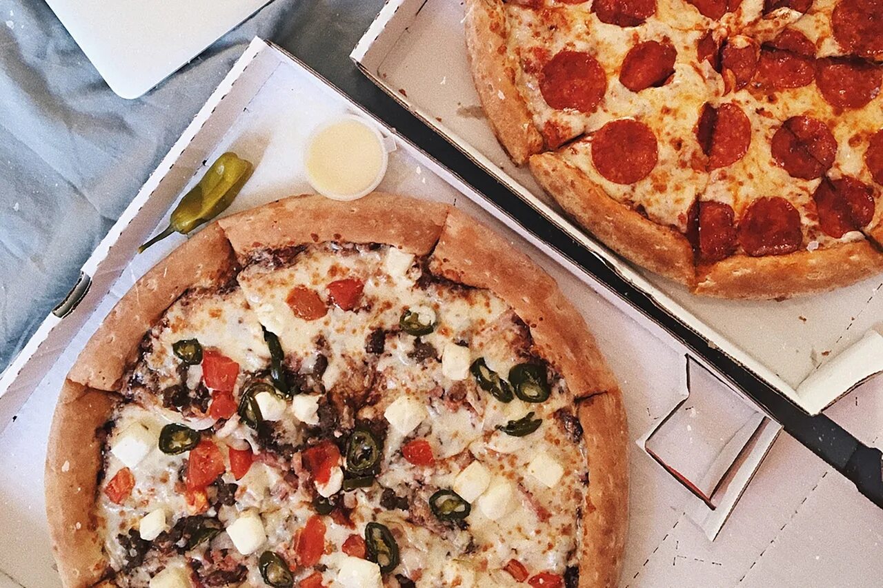 папа джонс великий новгород. кочубея 4/1 новосибирск папа джонс. пиццерия папа джонс белгород. папа джонс логотип. папа джонс великий новгород.