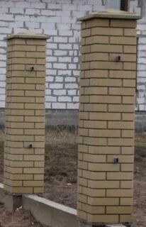 Сколько кирпичей уходит на столб для забора