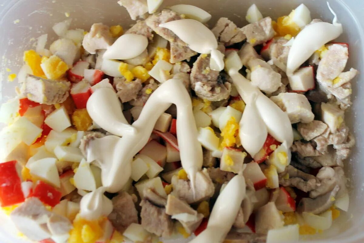 Салат из молок лососевых. Салат с молоками лососевых. салат из молоки лососевых. салат с молоками лососевых рыб. салат из молоки лососевых рыб.