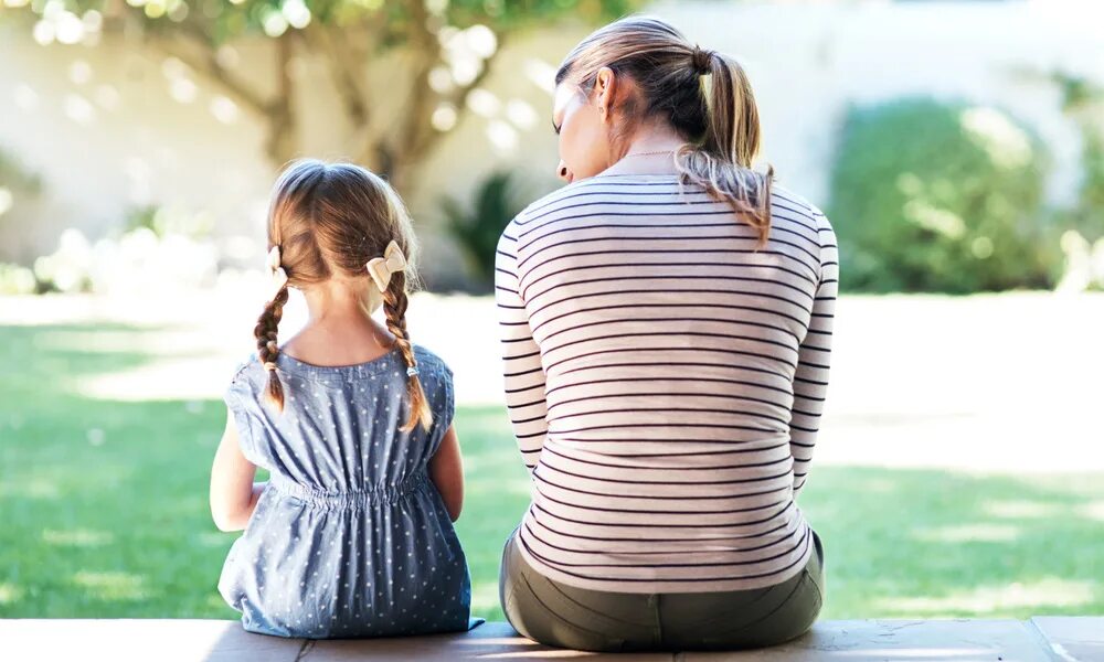 Дочь ненавидит мать стихи. Дочка спрашивает папу. Разговор мамы и ребенка. Спрашивает дочку. Дочка папы гриба стендофф.