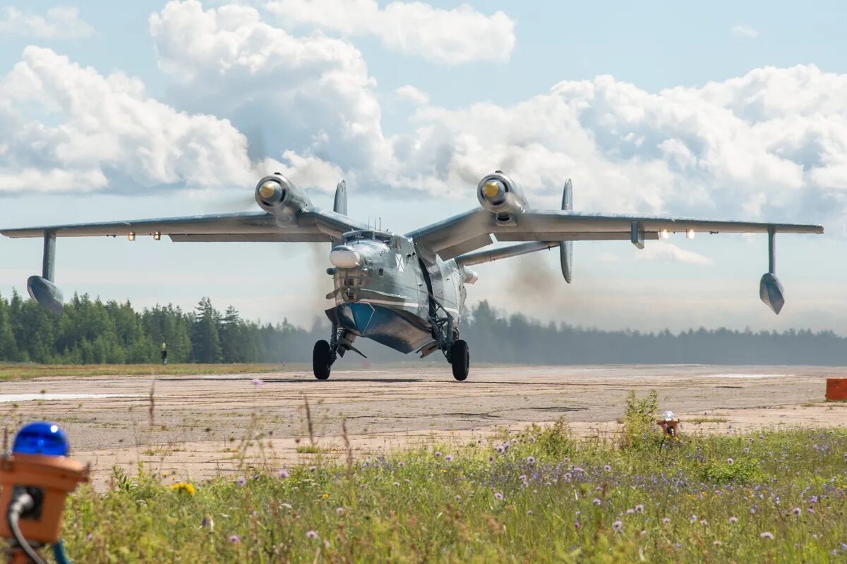 Водоплавающий аэродром. Нитка новофедоровка аэродром. Us air force usaf самолет беспилотник. Заброшенный аэродром громово. Водоплавающий аэродром.