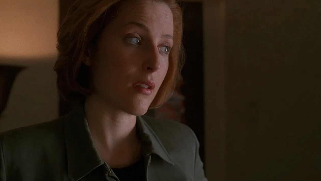 Песни скалли милано speed. Скалли. Скалли Милано. Dana Scully screencap.