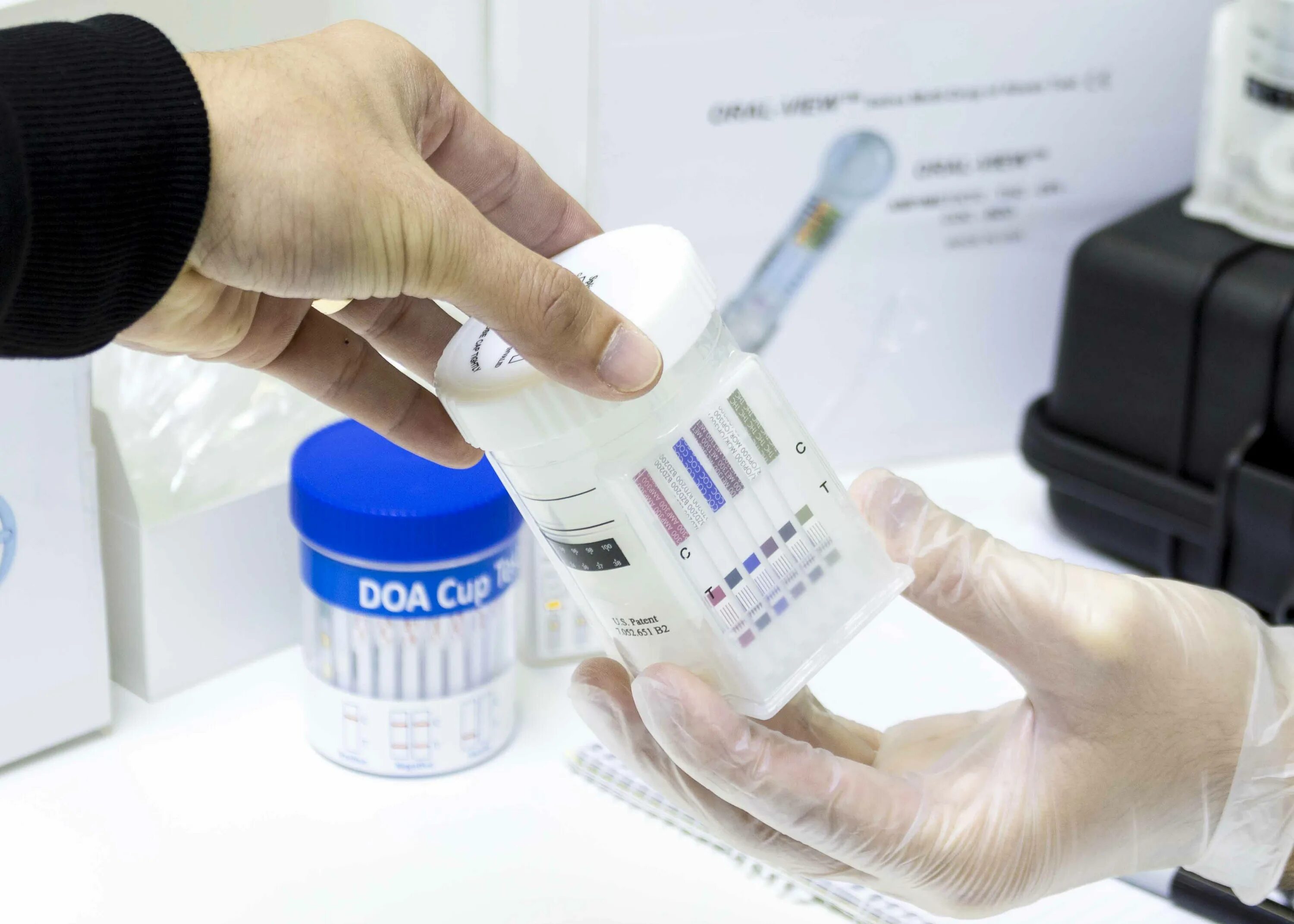 Имунохелфс тест. Drug test. лабораторные исследования при подозрении на наркозависимость. лабораторный тест на алкоголь. drug and alcohol testing.