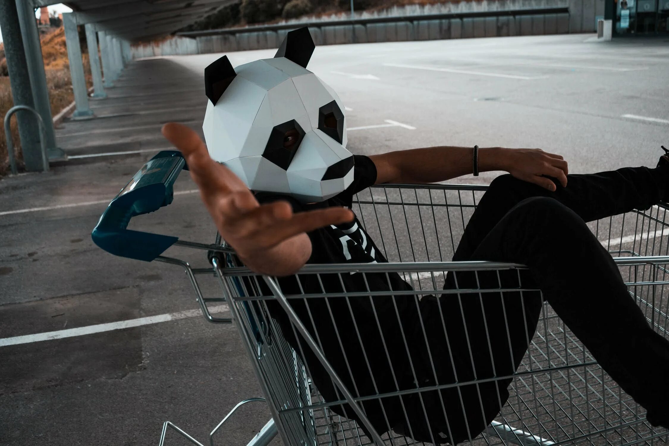 Милые панды. Крупп машины. Мияги энди панда бруклин. Мияги patron. Freeman обложка miyagi.