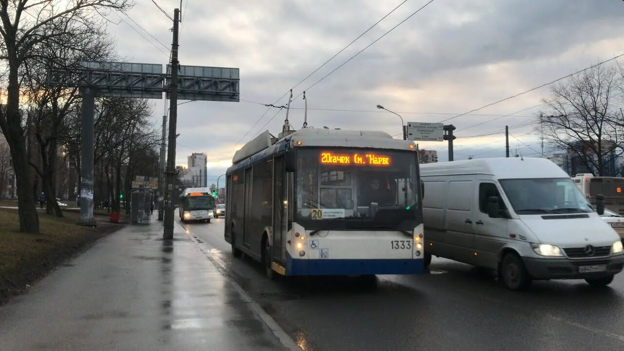 Троллейбус 1 видное. Троллейбус мегаполис. троллейбус на рассвете.