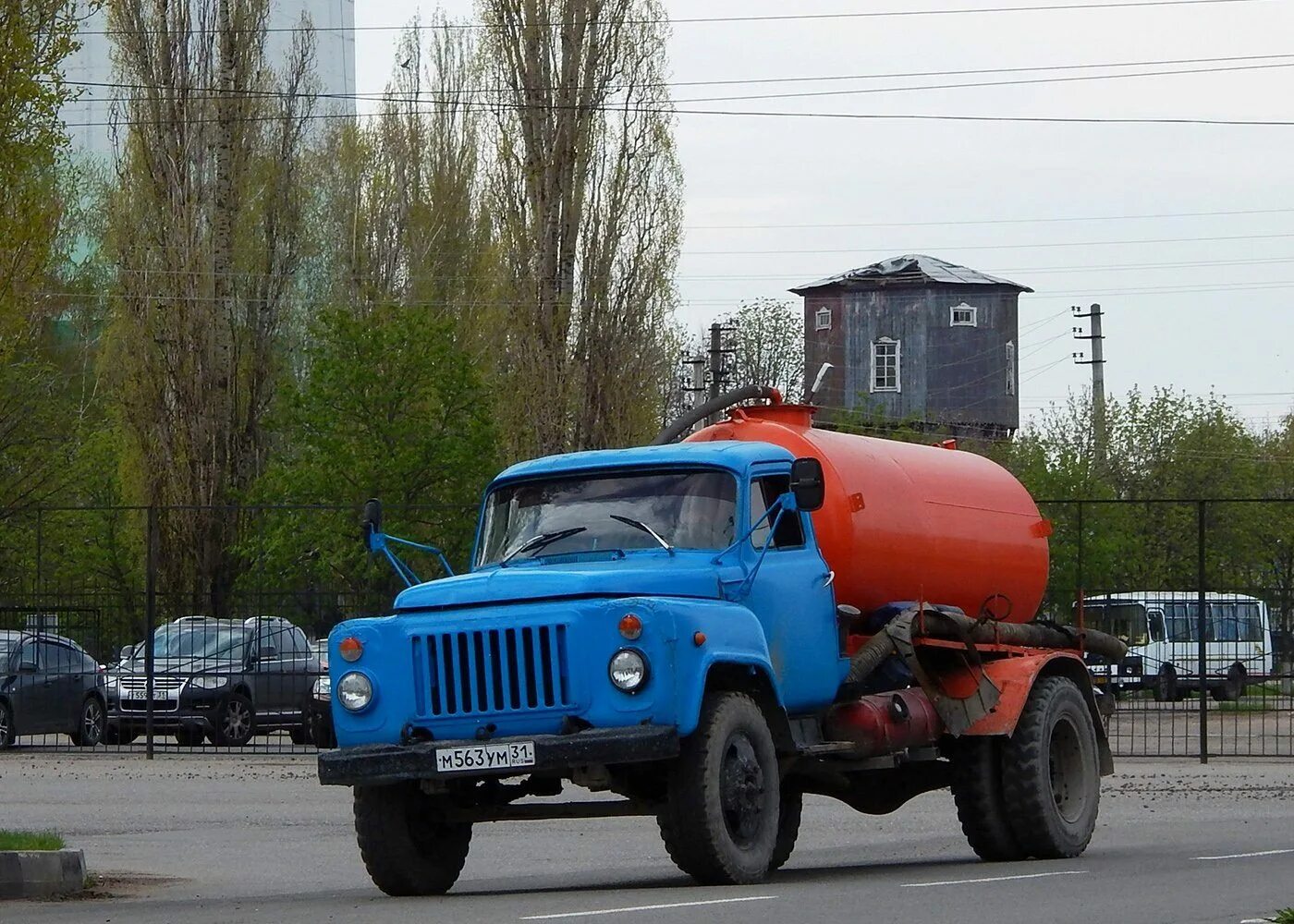 Сорок лет работал гавновозом