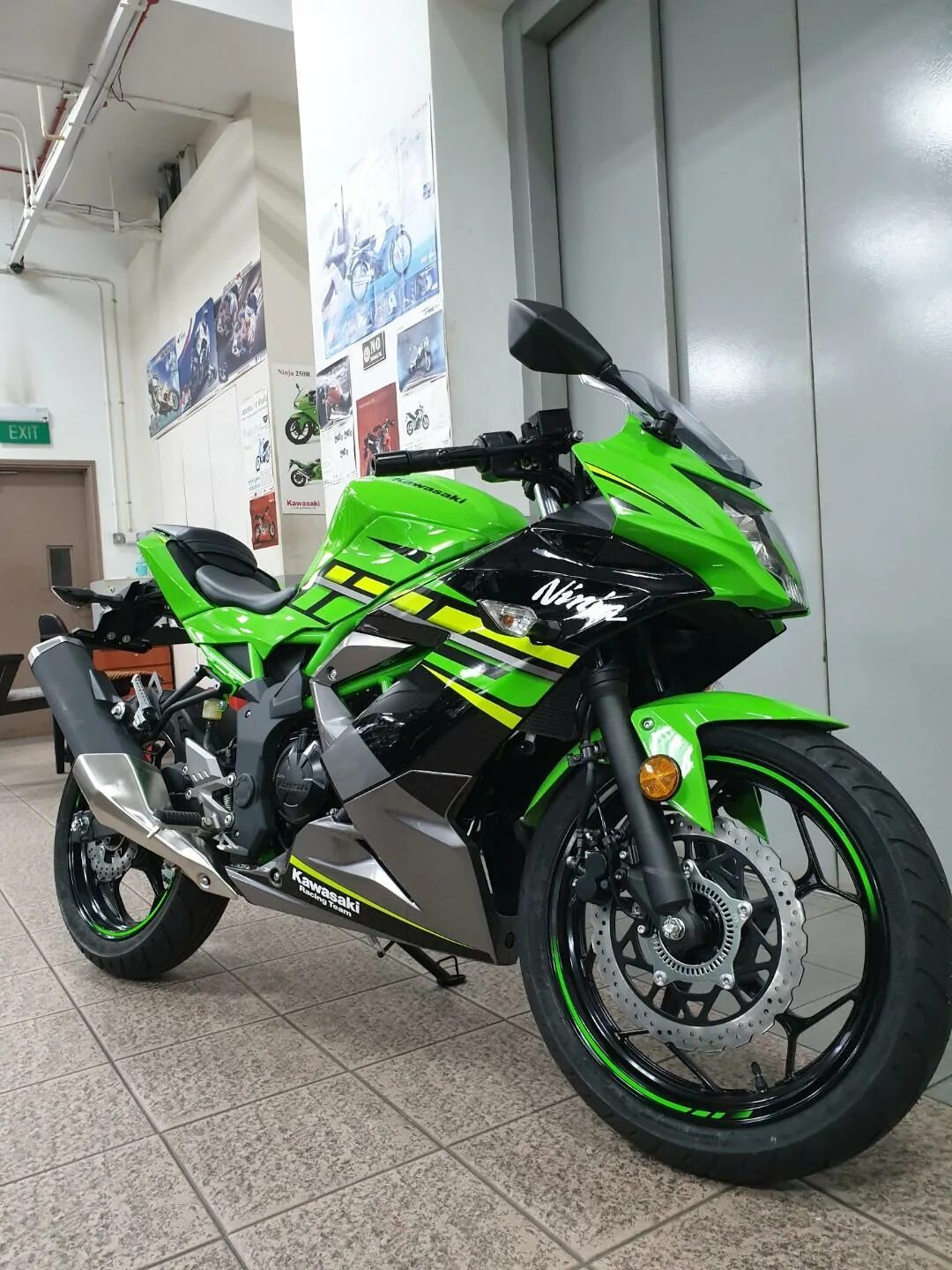 Kawasaki ninja z125. Ninja 125. Kawasaki ninja 125 r. Кавасаки ninja 125. Kawasaki ninja 125 r.
