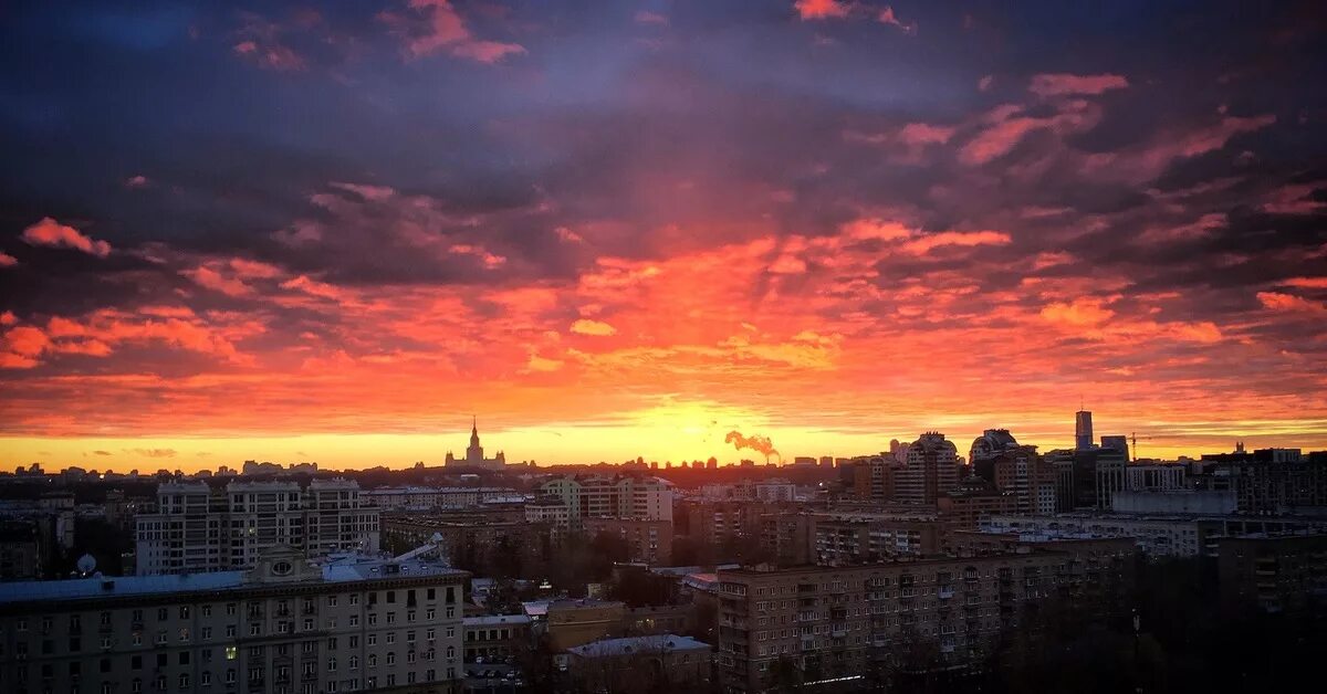 Закат над Москвой. Красивый закат в Москве. Сегодняшний закат в Москве. Вечерняя Москва закат.