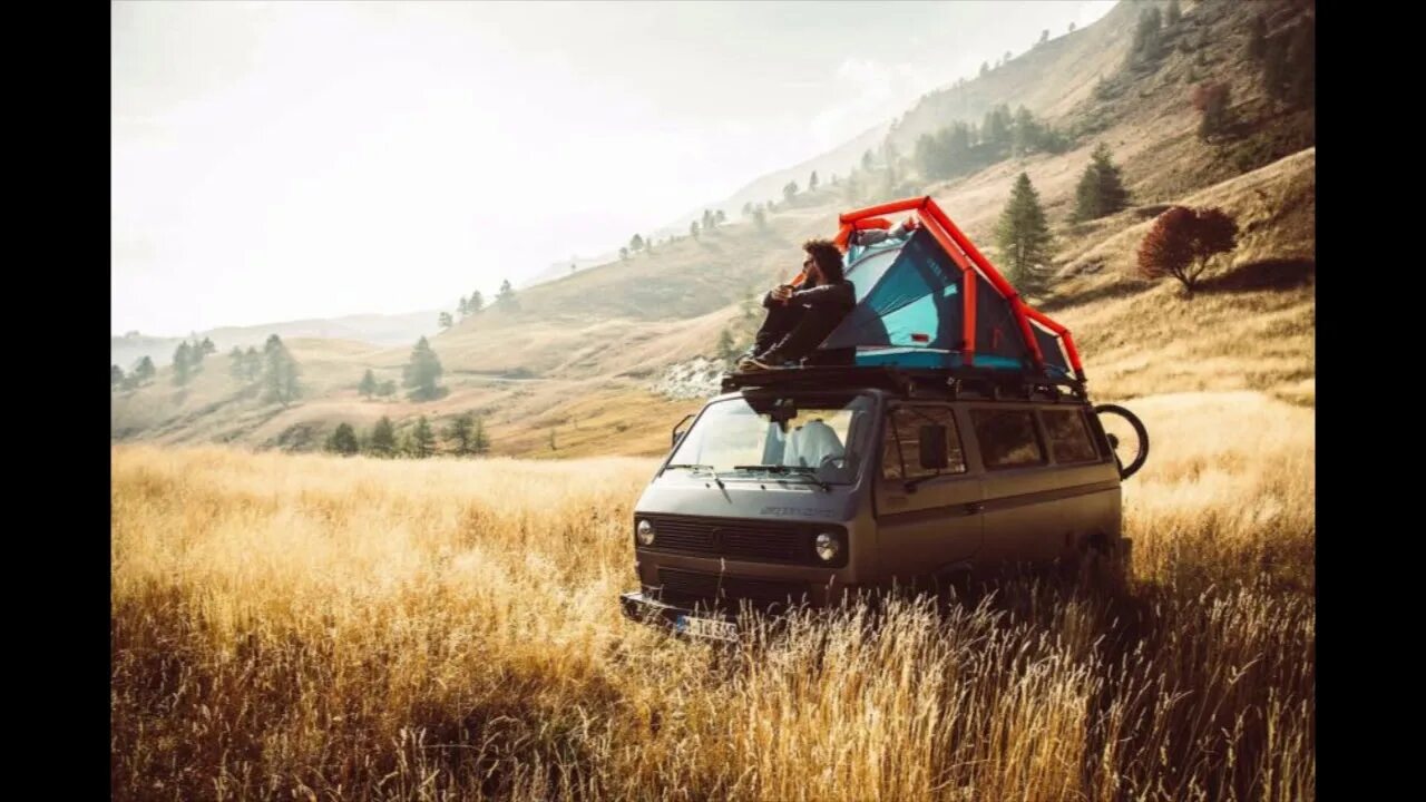 Hit the road remix. Hit the Road idiom. To Hit the Road. The Road книга. Тайна полуночного фургона.