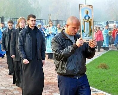 Бандиты строить