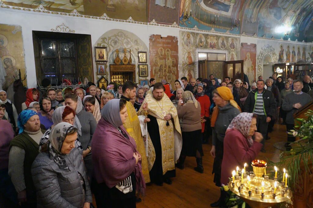 епископ тарусский, викарий калужской епархии. леонид викарий калужской епархии. епископ тарусский иосиф викарий калужской епархии. служба в церкви калуги. церковь всех святых калуга служба.