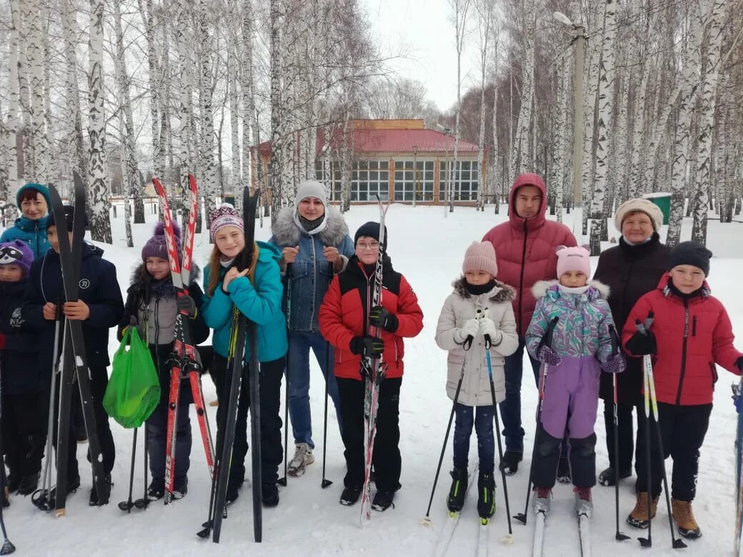 Новости челно вершины. ГБОУ СОШ оц с Челно-вершины. Челно-вершины спорткомплекс. Лыжня\ Челно-вершины. Самарская обл. Челно- вершины.