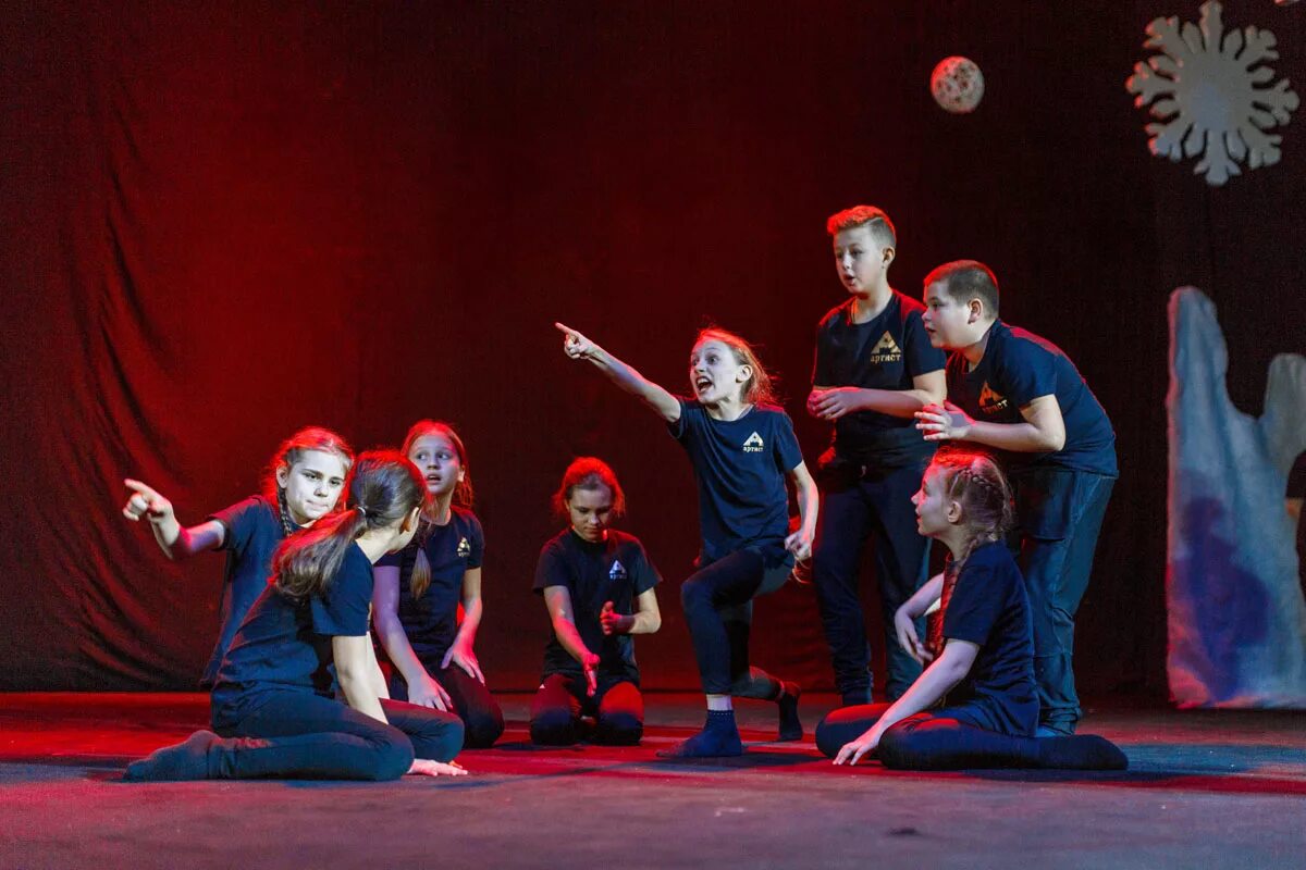 Детский театр. Театральное пространство свободы алексея тетюева. Детская театральная студия. Приглашаем в театральную студию. Театральная студия.