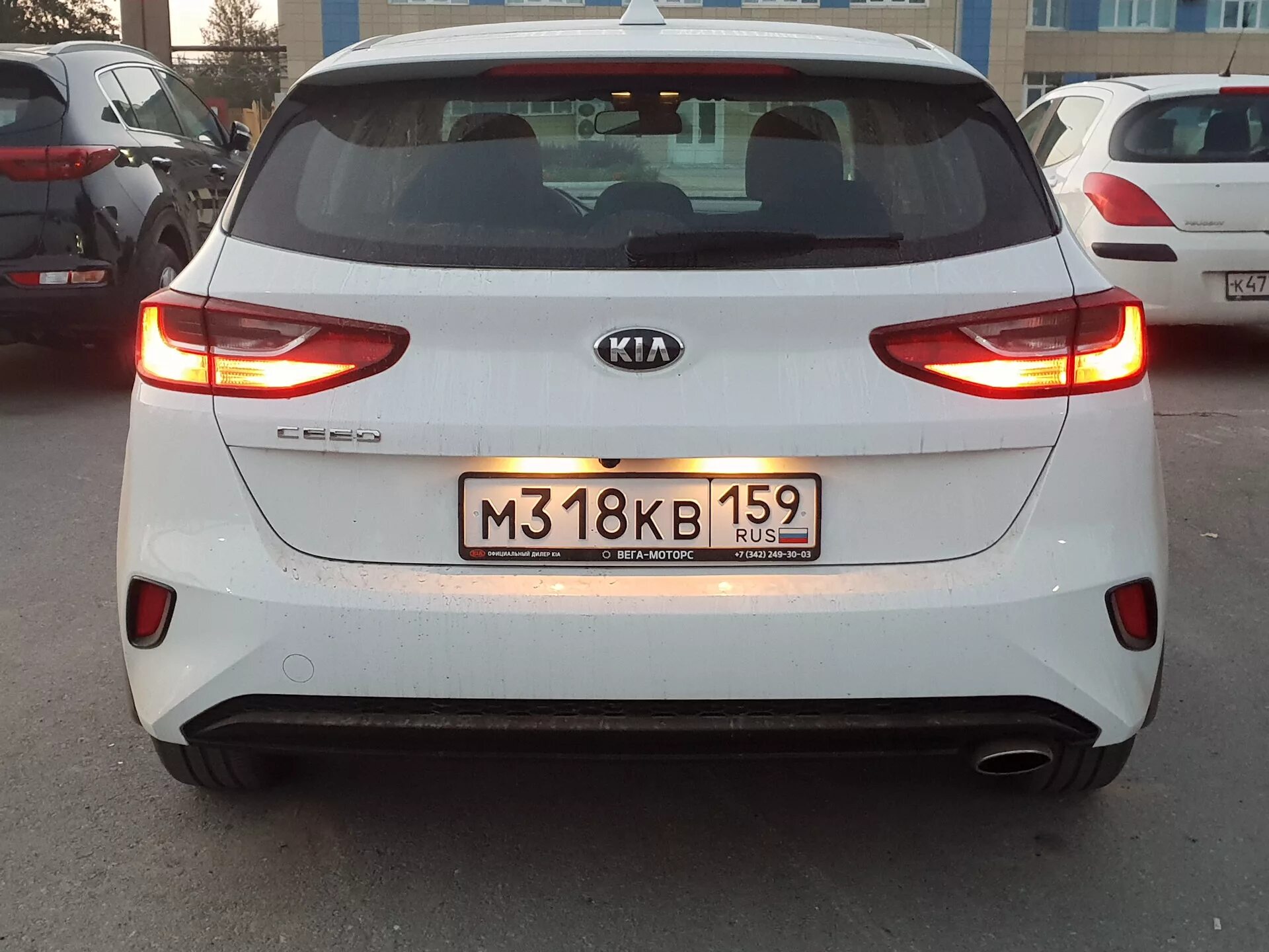 Фара Киа СИД 2019 задняя. Kia Ceed 2020 зад. Киа СИД 2020 хэтчбек зад. Киа сид универсал фары