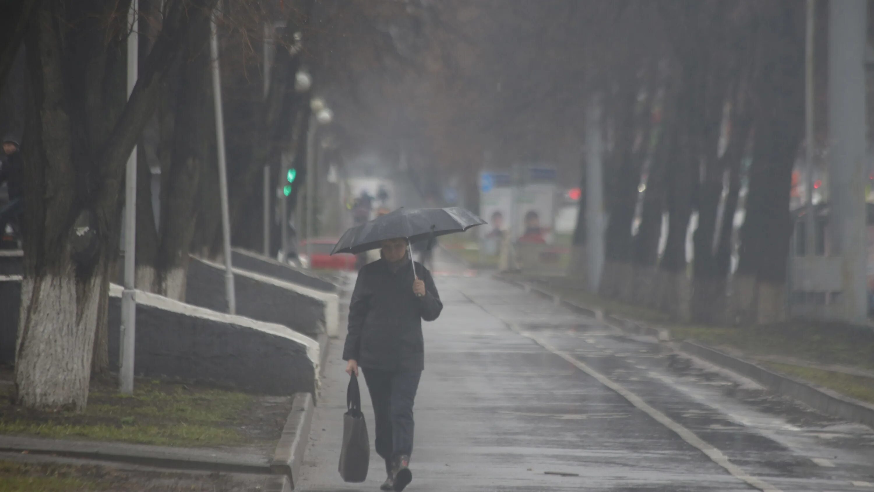 Во сколько закончится дождь в уфе. Дождливая уфа. когда закончится дождь в уфе. пасмурная погода в уфе.