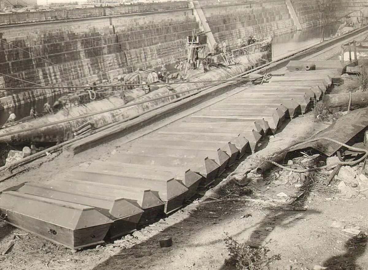 английская подводная лодка l55. L 55. английская подводная лодка л-55. подводная лодка l55 кронштадт. английская подводная лодка l55.