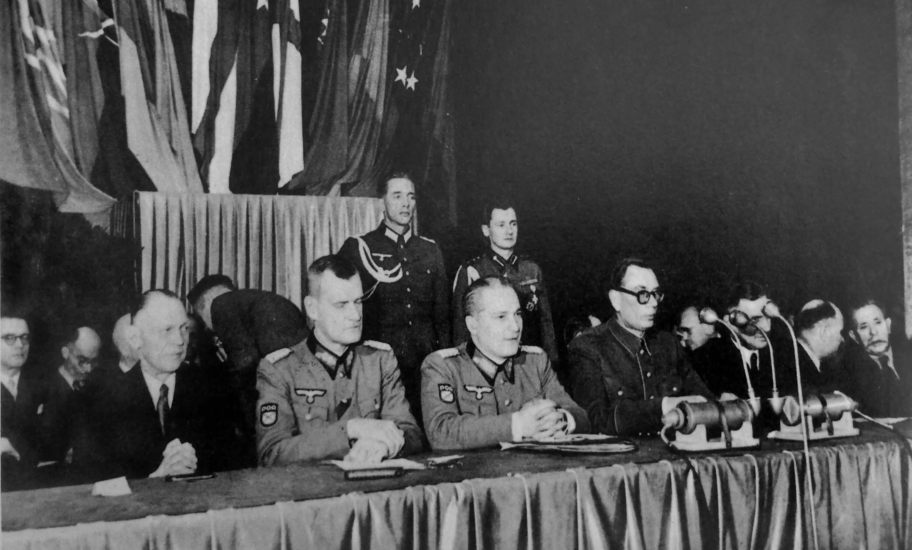 Конр. Власов заседание конр 1944. конр комитет освобождения народов россии. заседание конр в берлине, ноябрь 1944. пражское заседание конр 14 ноября 1944 г.