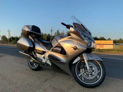 Honda st1300