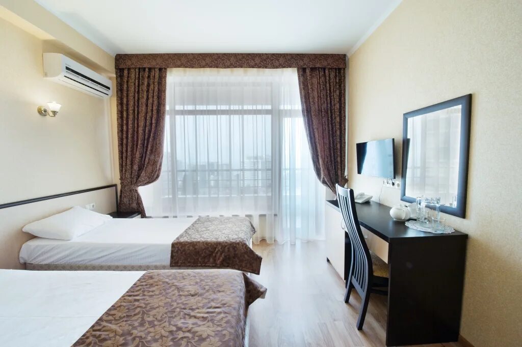 отель innreef сочи. гостевой дом солнечный сочи. Park in by radisson сочи центр. заполярье сочи номера. отель маро сочи.