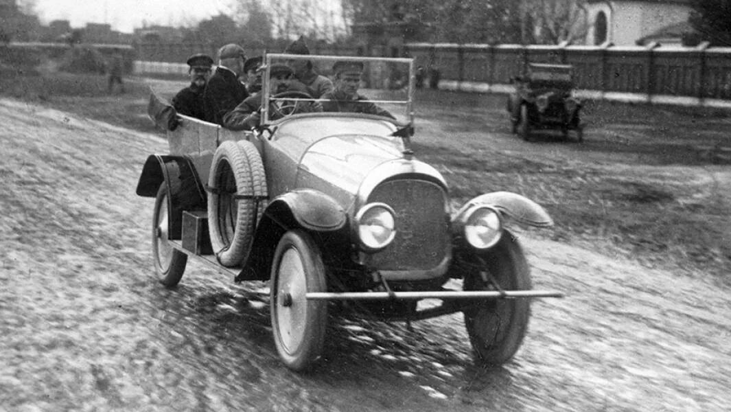 Нати история. Руссо-Балт с24/40 Промбронь. Автомобиль Промбронь 1922. Нами-1 (с 1927-г). Руссобалт Промбронь.