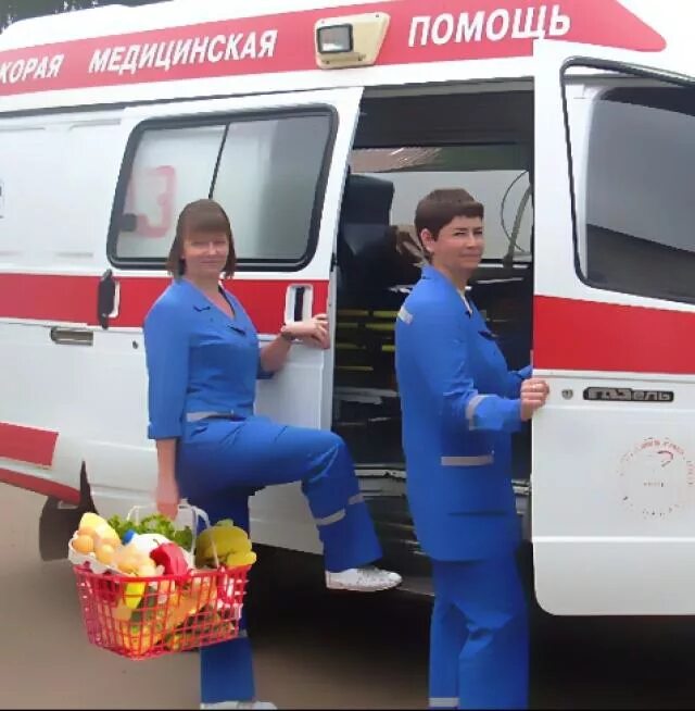 Номер скорой набережные челны. В скорой помощи набережные челны. форма работников скорой помощи. форма медиков скорой помощи. гранта для скорой помощи.