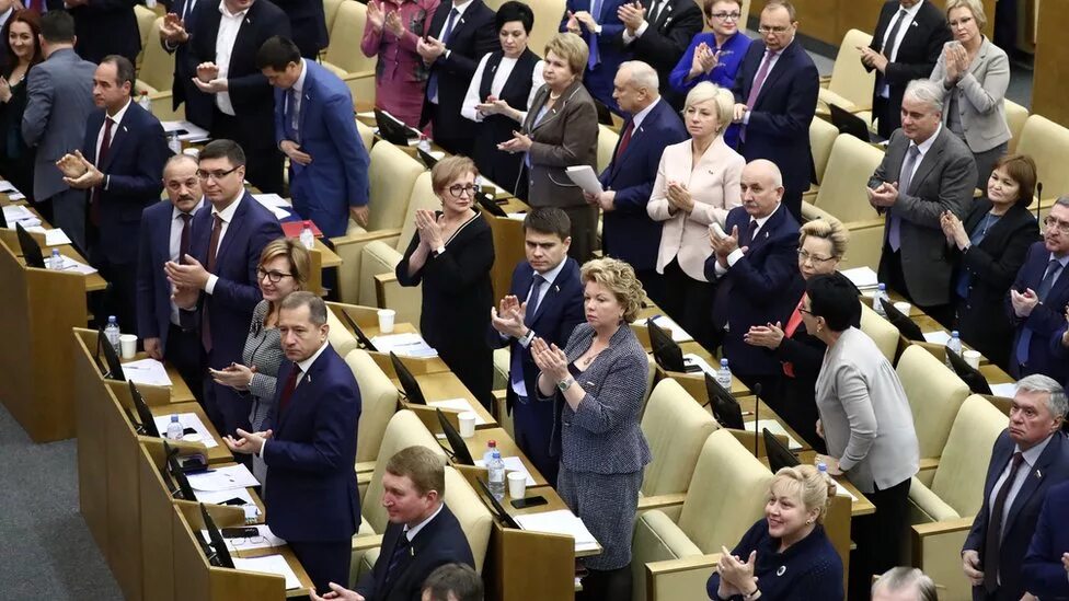 Список депутатов госдумы 2025. Сенаторы российской федерации и депутаты государственной думы. сенатор рф и депутат госдумы. депутаты госдумы 2025. депутаты в думе.