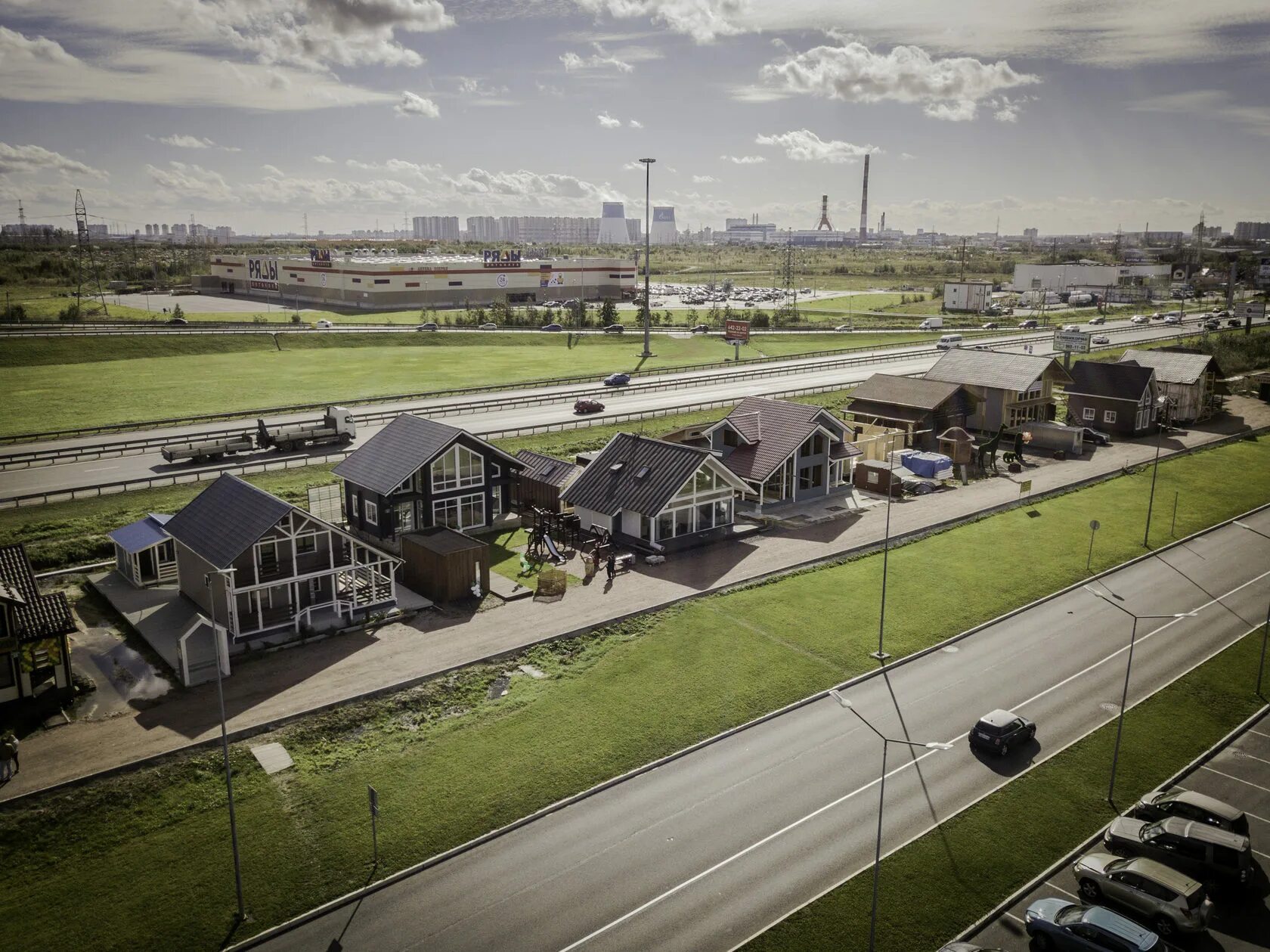 Выставка коттеджей в озерках. Офис выставочный дом. Выставка домов мега дыбенко спб. Выставка домов в санкт петербурге. Выборгское шоссе 212 выставка коттеджи в озерках.