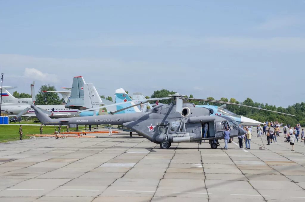 Ка-52 на аэродроме. Ввс хабаровск. Вертолёт морозовск. Ввс хабаровск. Ввс хабаровск.