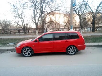 Авито лансер универсал