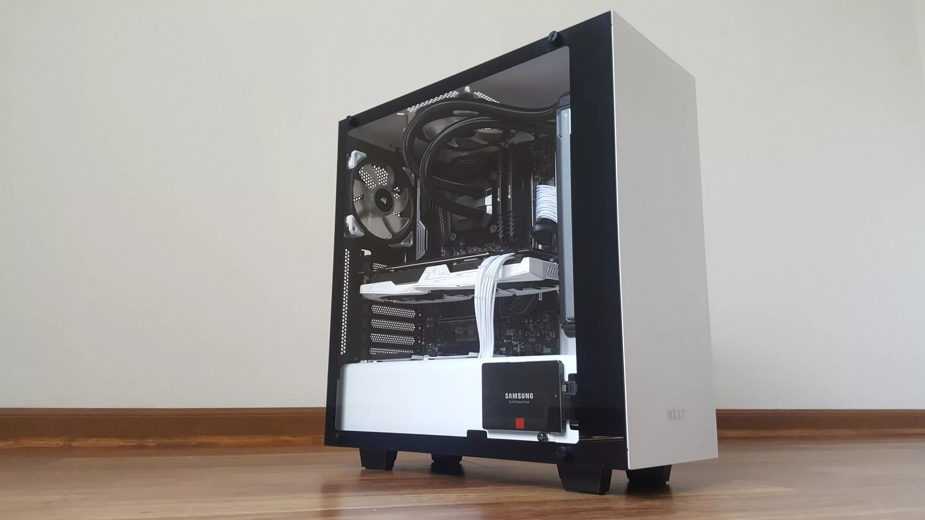 Корпус NZXT s340 Elite. NZXT s340 Elite White. Корпус NZXT s340 White. NZXT s340 сборка. Черно белая сборка