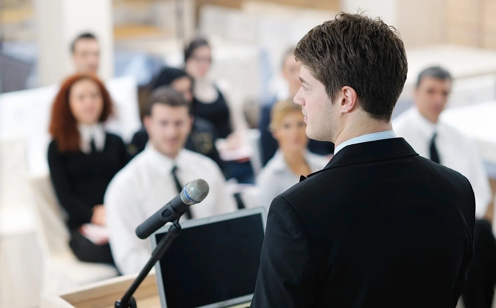 Students conference. Оратор и аудитория. Современные ораторы. Профессиональный оратор. Аудитория людей.