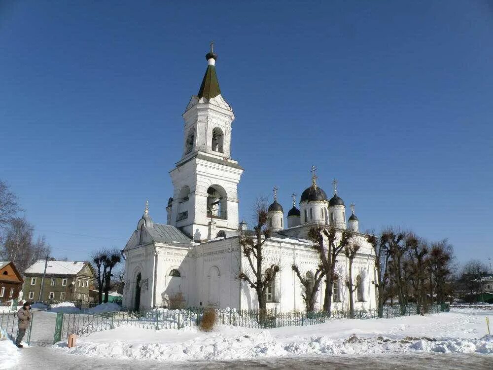 Тверь белый. Храм Троицы Живоначальной Тверь. Церковь: Троицкая ("белая Троица"). Церковь Троицы Живоначальной "белая Троица"-Тверь.