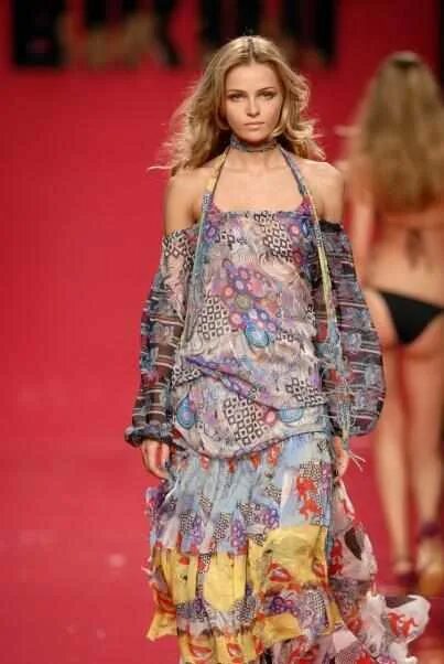 Armani Privé at Couture Spring 2007 Couture fashion, Spring outfits casual, Fash