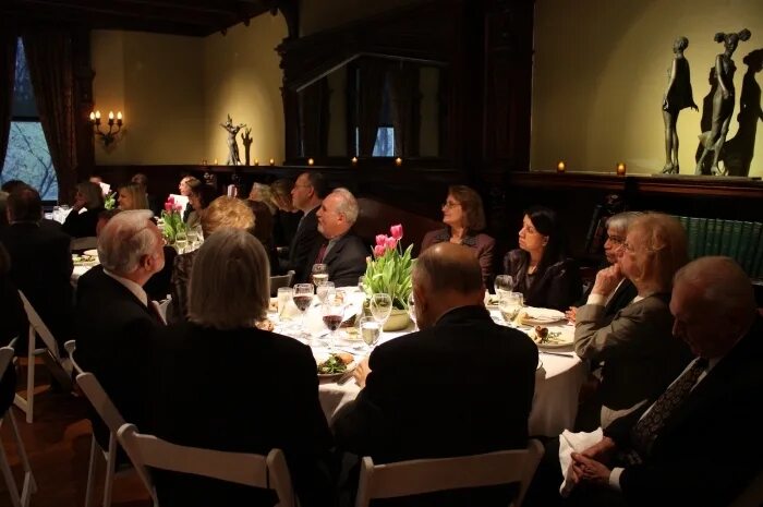 Поминальный стол. Поминальный стол. Приглашение на поминальный обед 9 дней. Меню на поминки. Поминальная трапеза носовихинское шоссе 18в.