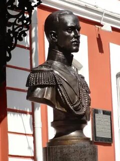 Бюст памятник