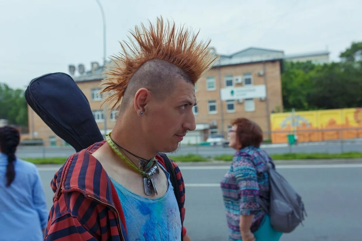 Только позеры умирают. Готический мем. Позер мем. Позер мем. Смешные панки.