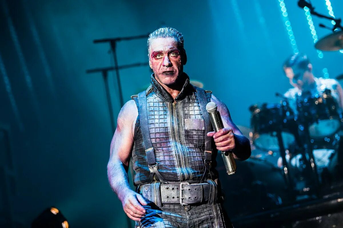 Lindeman. Тилль Линдеманн. Rammstein Тилль Линдеманн. Группа Rammstein Тилль Линдеманн. Солист рамштайн.