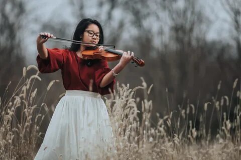 Песня violins playing