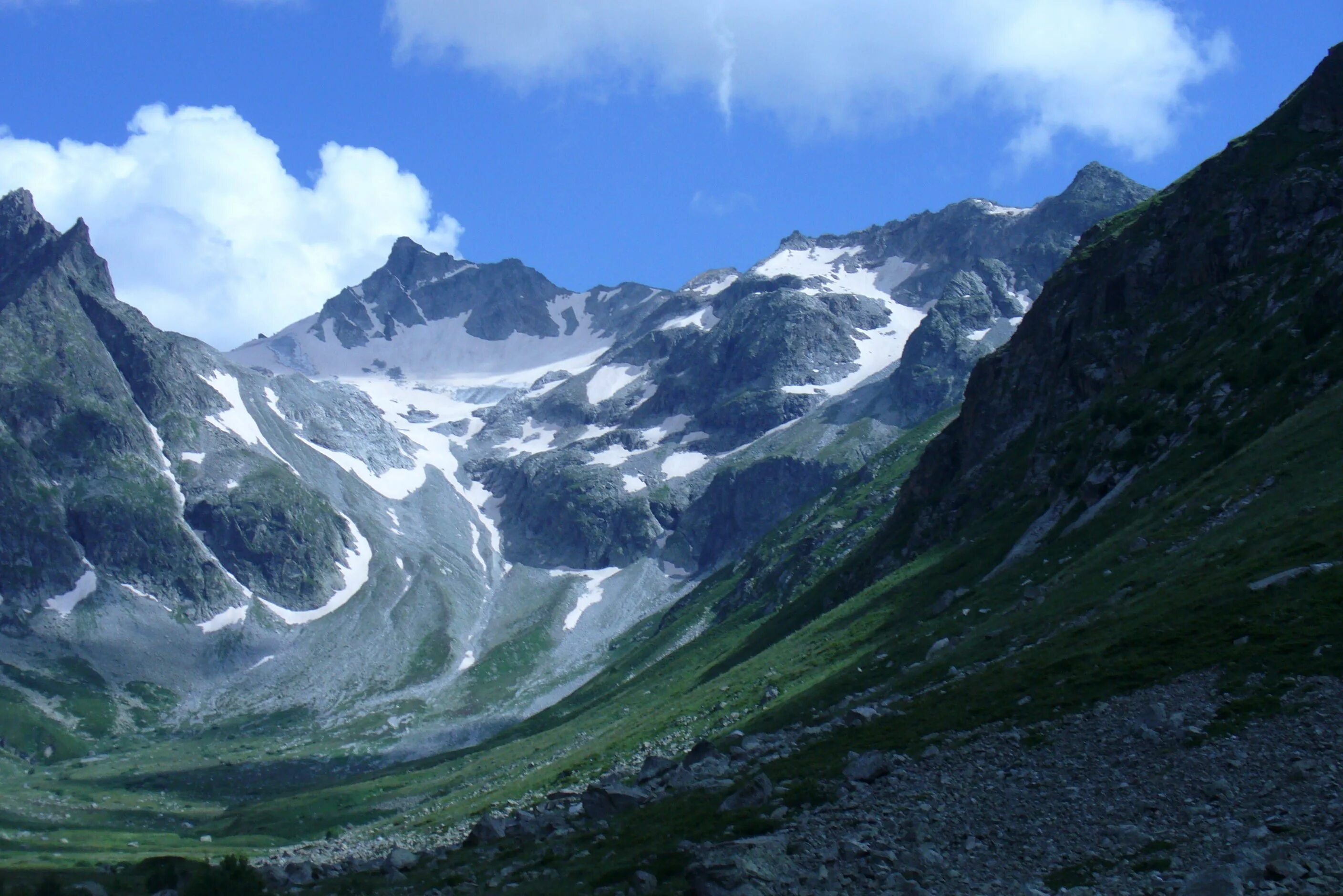 теберда ущелье. джамагатское ущелье домбай. тебердинское ущелье. река гоначхир домбай. гоначхир домбай.