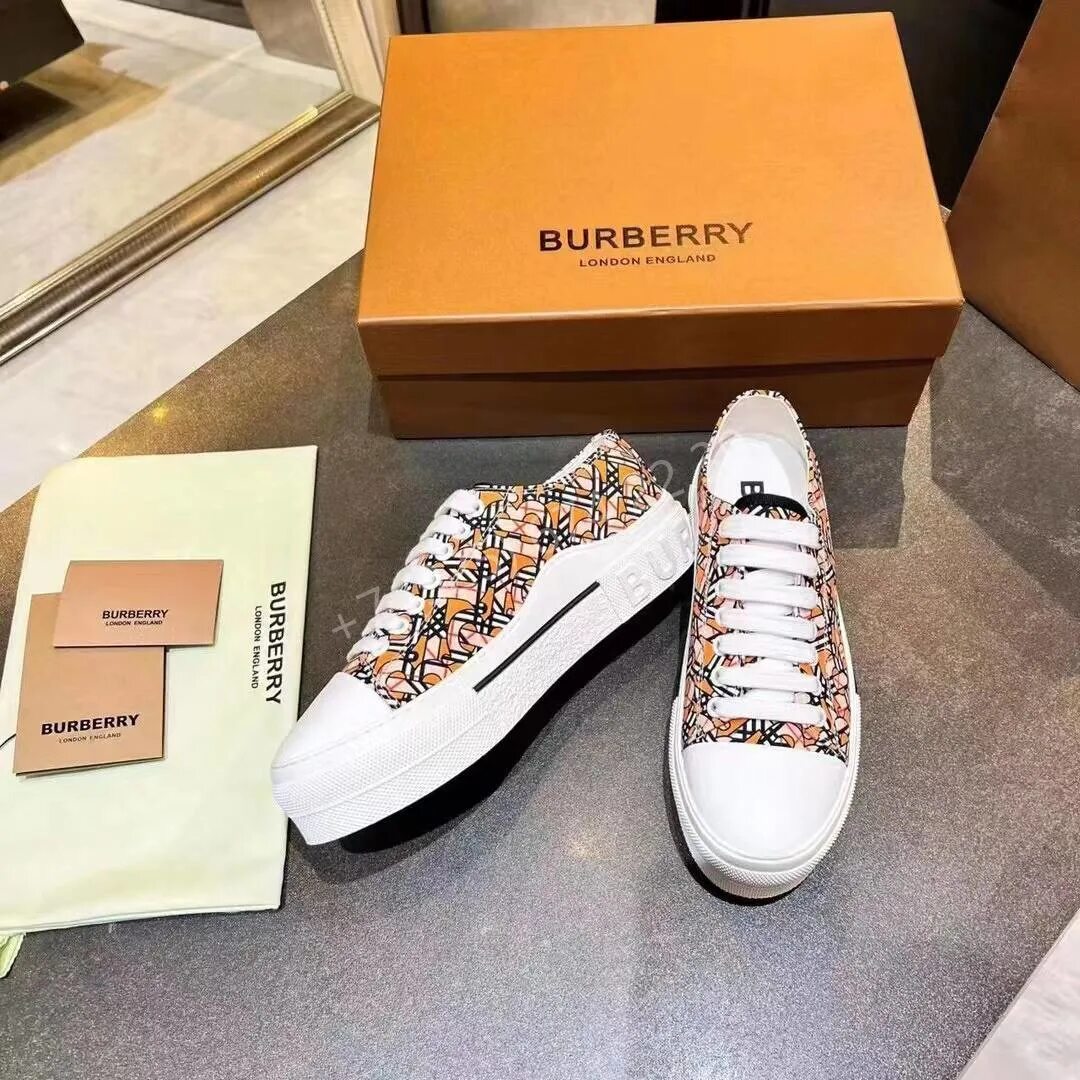 Кеды burberry. Кеды Барбери. Кроссовки Барбери женские. Кроссовки Burberry женские. Кеды Барбери женские.