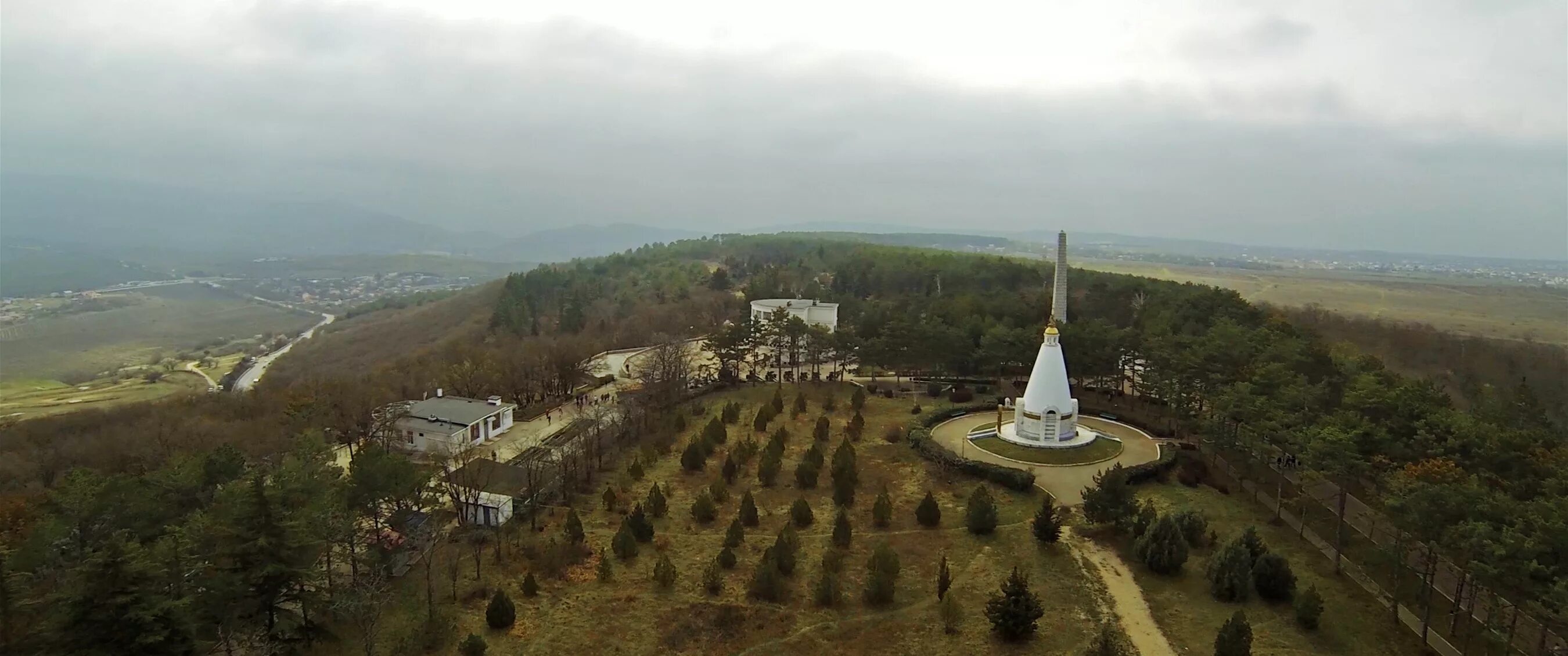 мемориал комплекс сапун гора. мемориал комплекс сапун гора. сапун-гора севастополь. комплекс сапун гора. памятник сапун гора в севастополе.