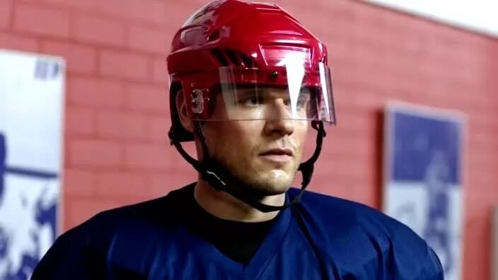 Молодежка 5 без рекламы. Молодежка 5 без рекламы. Молодежка пятый сезон. Молодежка 209 серия. Макеев молодежка.